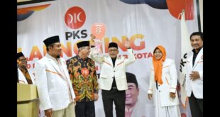 Presiden PKS Saksikan Penyerahan Ambulans untuk DPD PKS Halsel