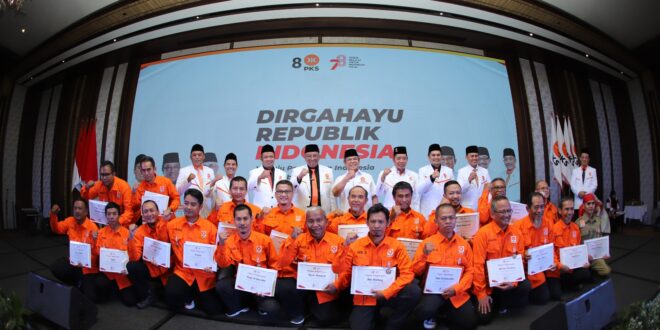 Sebanyak 26 Operator Ambulans di Jawa Barat mendapat Penghargaan dari DPW PKS Jabar – DPW PKS Jawa Barat