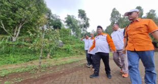 Pimpin Kunjungan ke Kebun Durian, Kang Irwan Dorong Pertanian Modern untuk Tingkatkan Kesejahteraan Petani